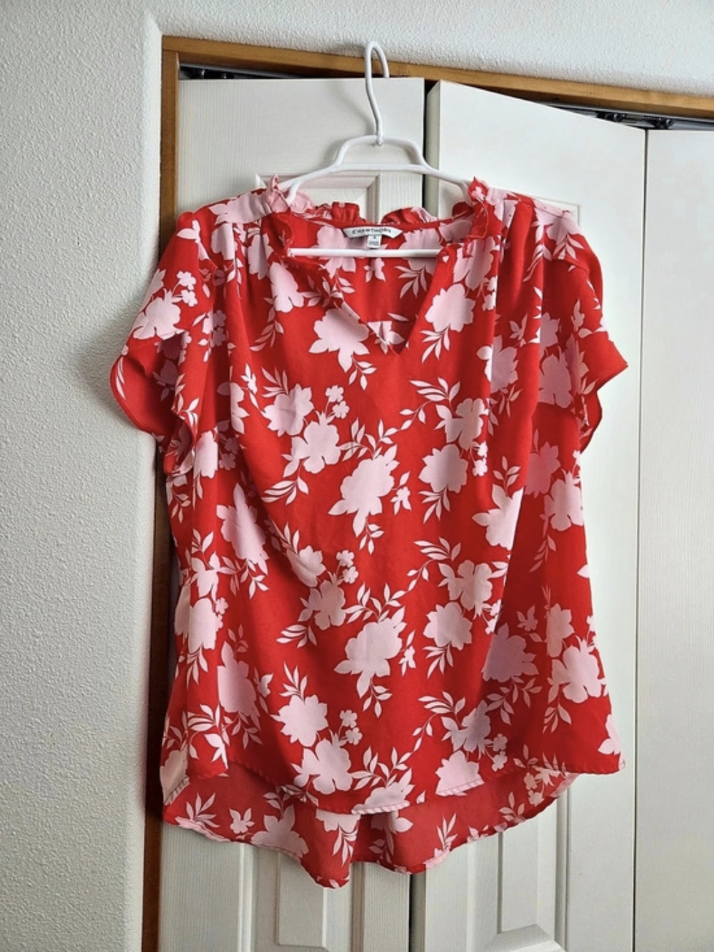 41 Hawthorn Floral Blouse in Red & Pink Like New Size 1X Stitch Fix
